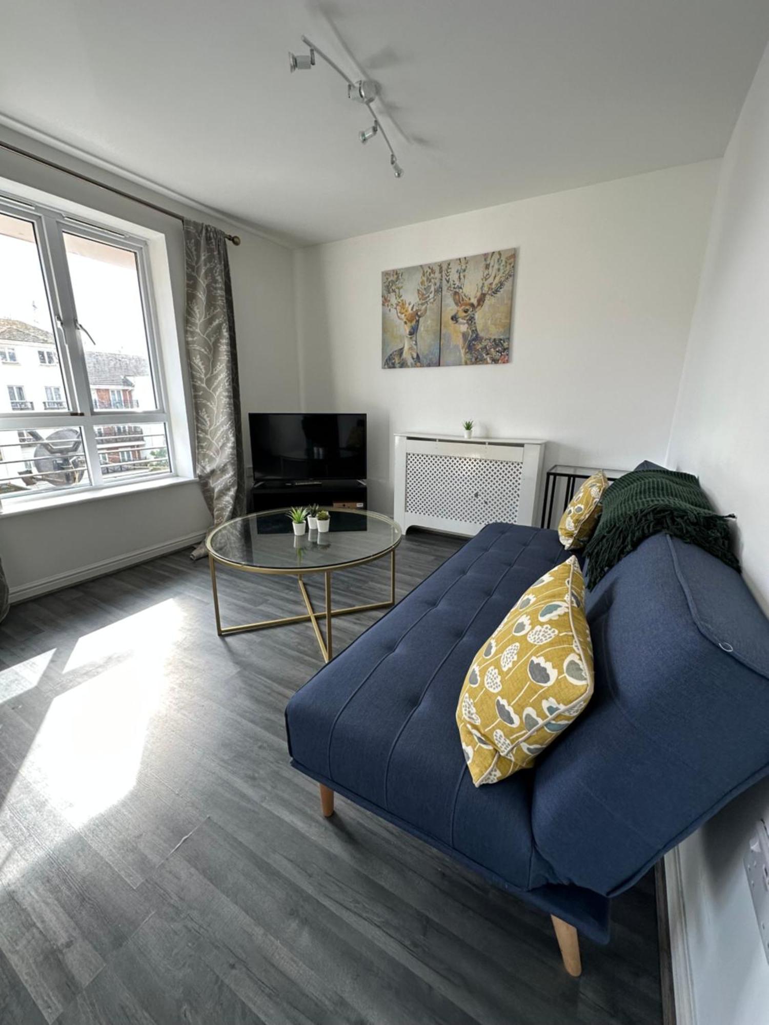 Suites By Rehoboth - Abbey Wood Station - London Zone 4 外观 照片