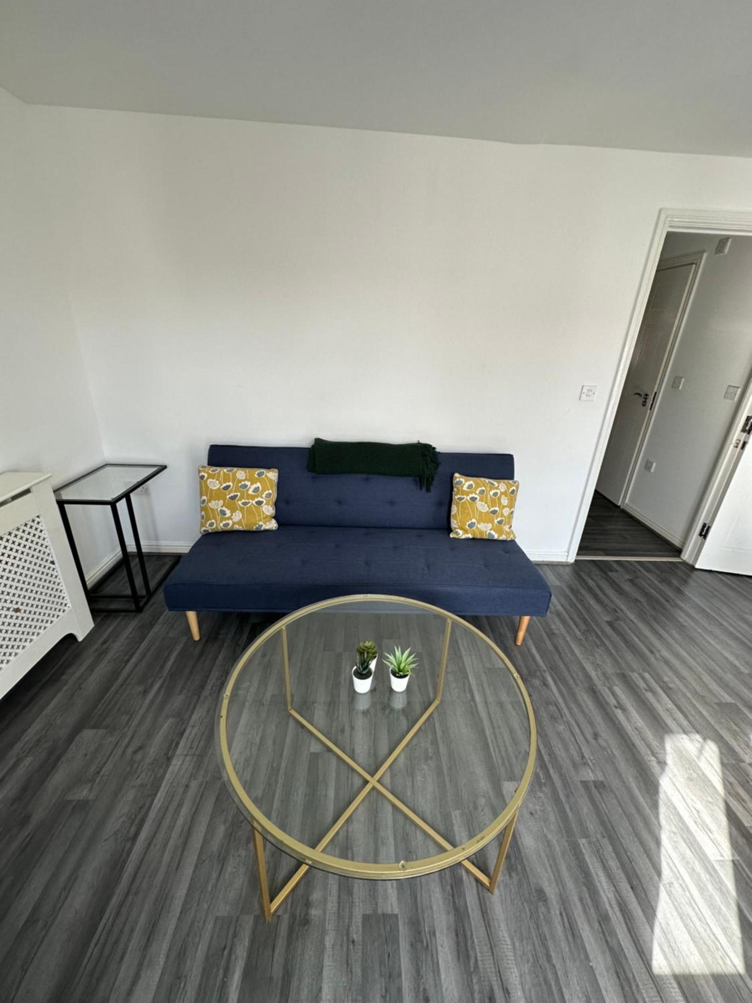 Suites By Rehoboth - Abbey Wood Station - London Zone 4 外观 照片